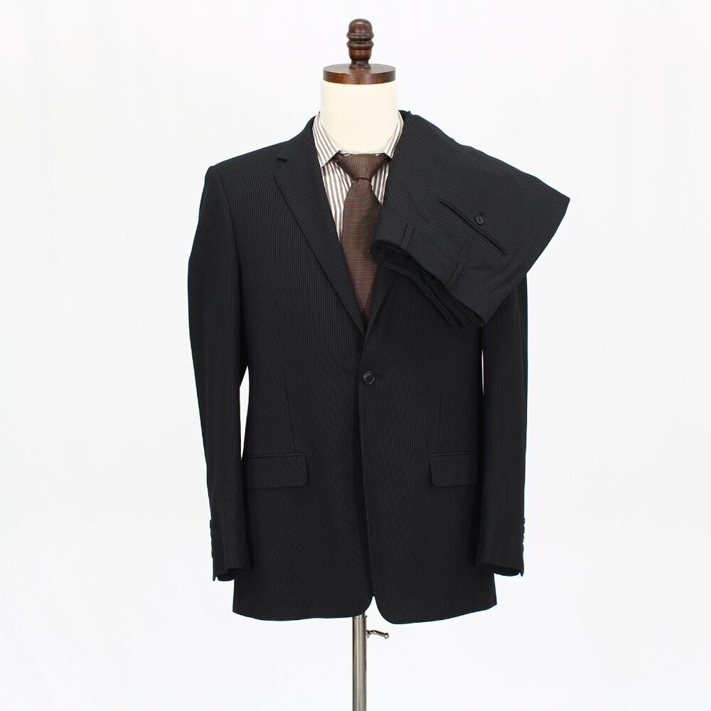 Adolfo 40R 34x29 Black Striped 2-Button Suit R472